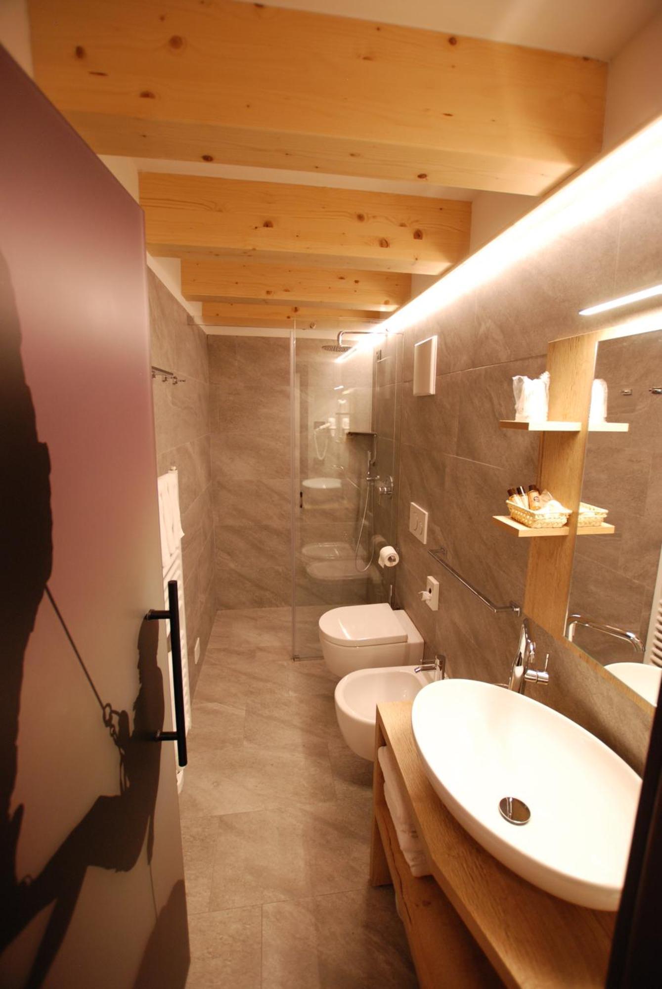 Hotel Chalet Alaska ปอซซาดิฟัซซา ภายนอก รูปภาพ